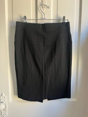 Vintage 90’s/early 2000’sClassic Black Pencil Skirt - Women's Professional Skirt